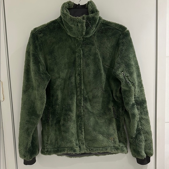Mountain Hardware fleece jacket - Picture 1 of 7